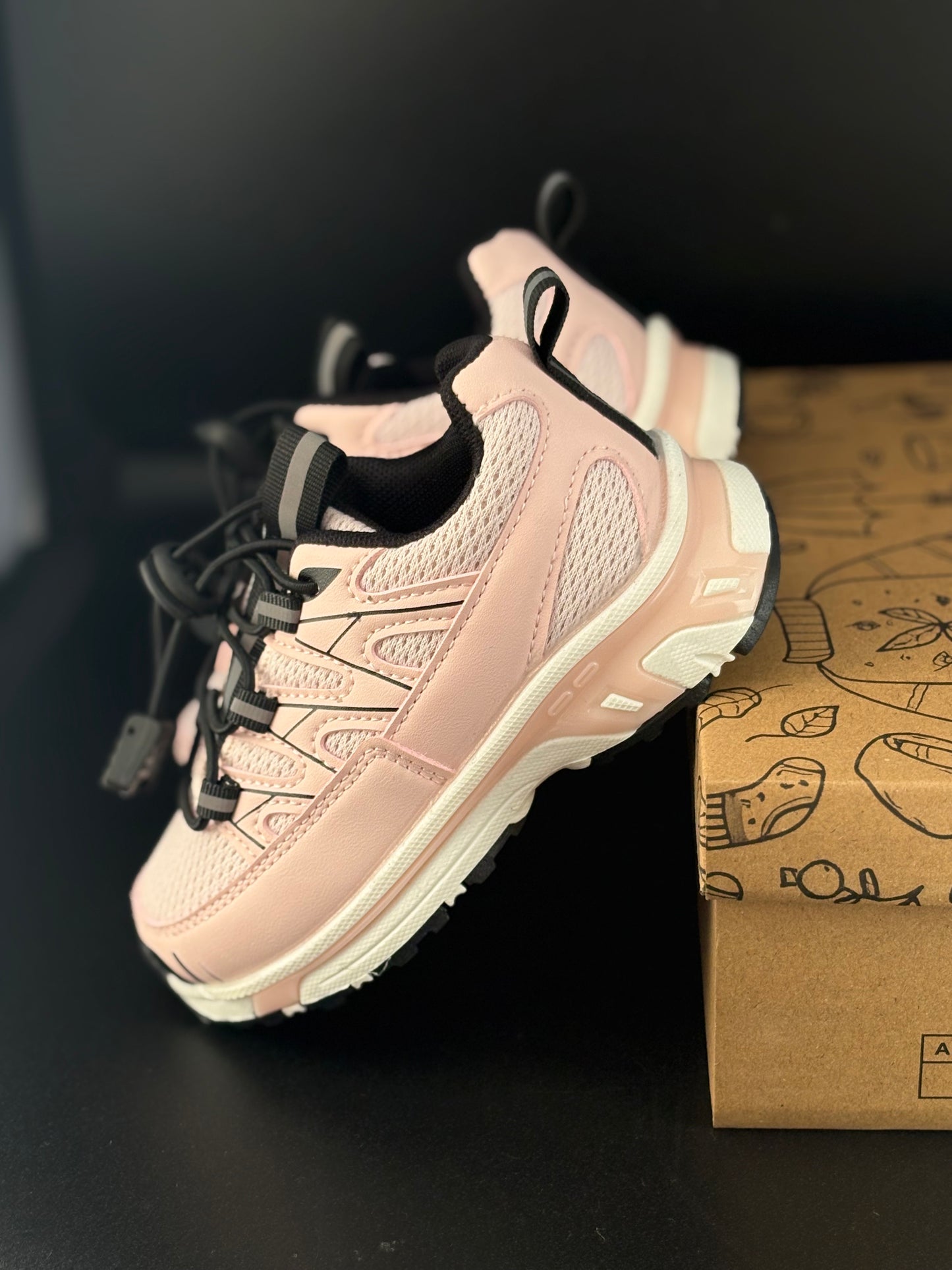 Basket Chic Rose et noir